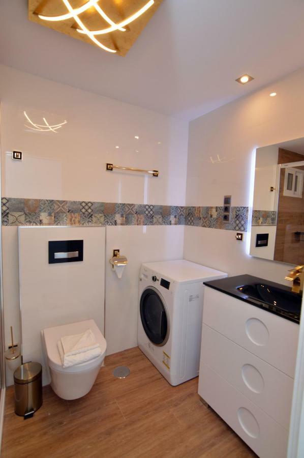Apartamento Daniela Бенидорм Екстериор снимка