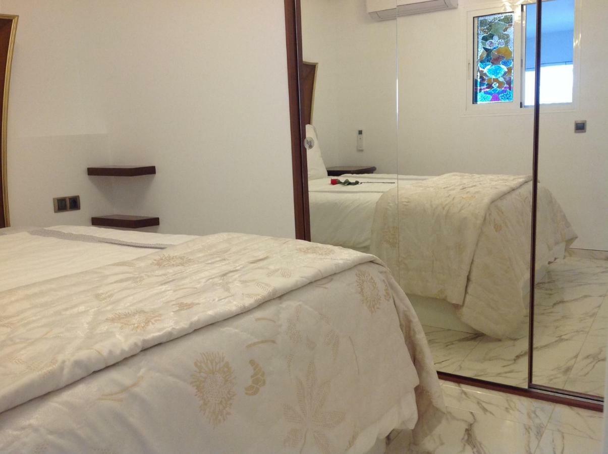 Apartamento Daniela Бенидорм Екстериор снимка